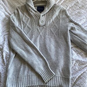 American Eagle sweater